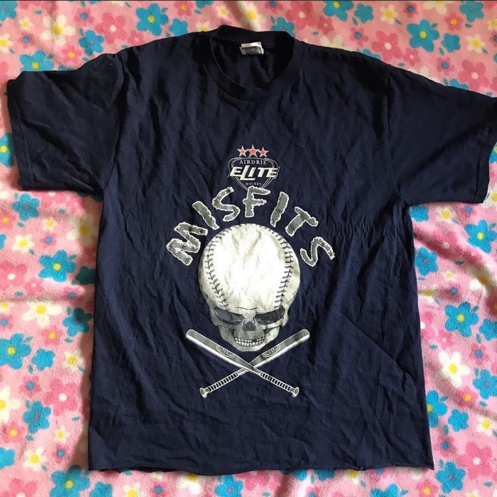 Misfits sports tee